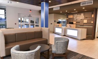 Holiday Inn Express & Suites Madisonville