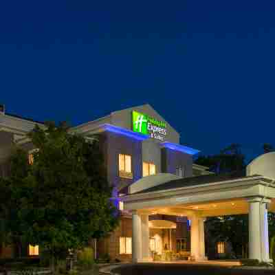 Holiday Inn Express & Suites Independence-Kansas City Hotel Exterior