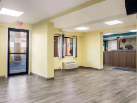 ロードウェイ イン & スイーツ モンロービル - ピッツバーグ モンロービルのホテル