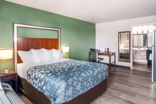 Suburban Studios Neenah-Appleton Hotels in Neenah