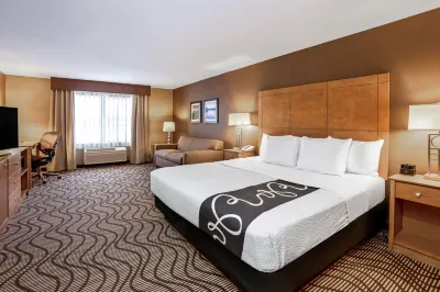 La Quinta Inn & Suites by Wyndham Coeur D`Alene Hotels near Nettleton Gulch