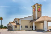 Super 8 by Wyndham Lexington Hotels in Dawson County