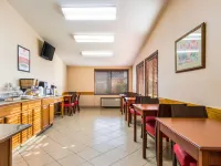 Econo Lodge Hotels in Huron County