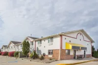Super 8 by Wyndham Pontiac Hotels in Pontiac