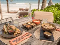 Delek Tulum Hotels near Cesiak