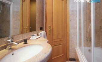 Bet Apartments - Apartments Catedral