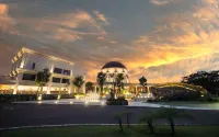 Jamboo Kingdom Hotel & Resort Hotels in Pagerwojo