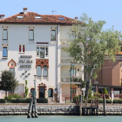 Hotel Russo Palace Hotels near Murano Island