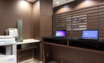 3. Palace H..