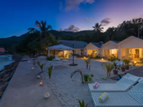 ル ノーティック ラグジュアリー ビーチフロント アパートメンツ アンス・ロイヤルのホテル