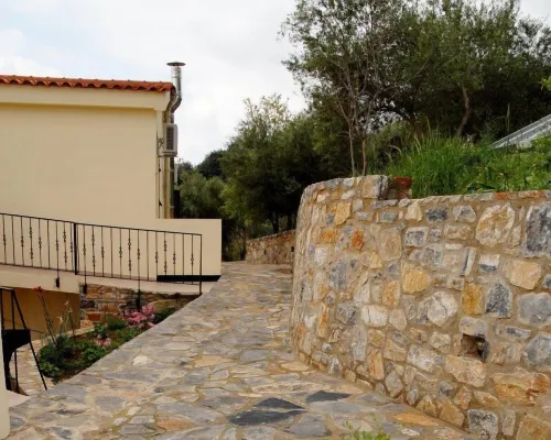 Παραδοσιακόs Ξενώναs "Αποσπερίτης" Ξενοδοχεία στην πόλη Κουλούκωνας