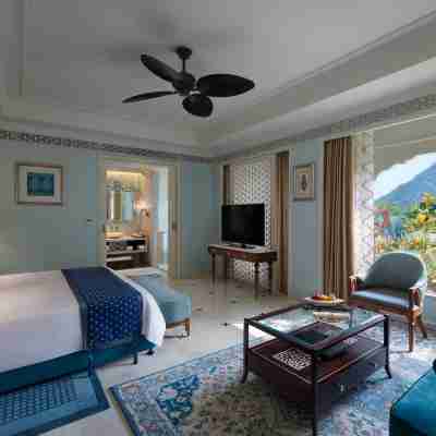 The Leela Palace Jaipur Rooms