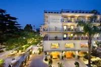 جراند هوتل لا فافوريتا Hotels near Bastion of Parsano