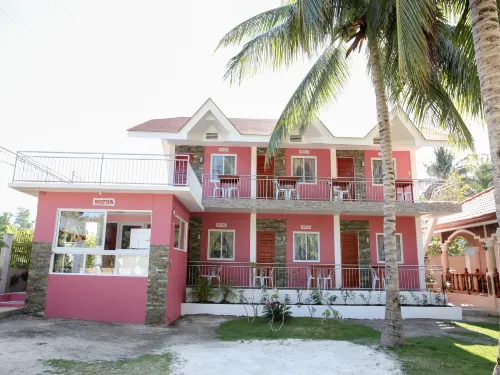 Luzmin BH - Pink House - Pensions