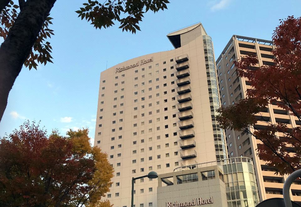 1. 리치몬드 호텔 ..