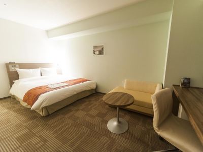 デラックスルーム(ダブル)(本館)(禁煙) ダイワロイネットホテル沖縄県庁前の写真