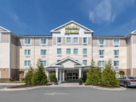 メインステイ スイーツ ジャクソンビル ニア キャンプ レジューン オンスローのホテル