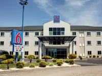 Americas Best Value Inn Knoxville East Hotels near Ijams Nature Center