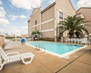 Spark by Hilton Stafford Sugar Land - Pools
