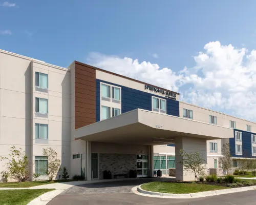SpringHill Suites Kansas City Airport Hotels in May