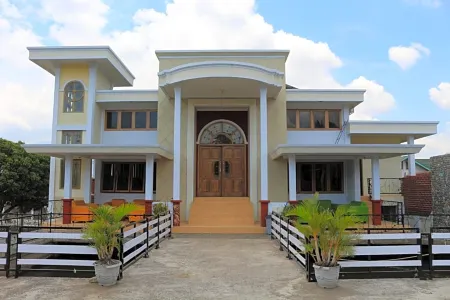 Super OYO 1722 Villa Ciparay Indah Syariah