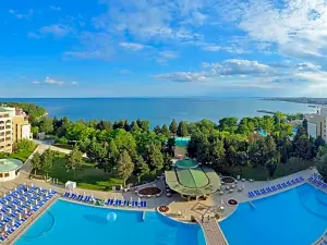 Sol Nessebar Palace Resort & Aquapark - All Inclusive