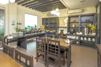 Microtel by Wyndham South Forbes Near Nuvali - breakfast