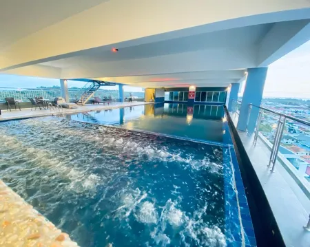 Stirling Suites Hotel & Serviced Apartment Отели в г. Мири