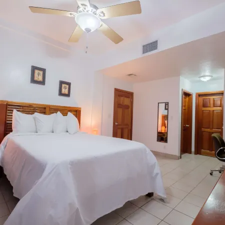 Best Western Grand Baymen Gardens