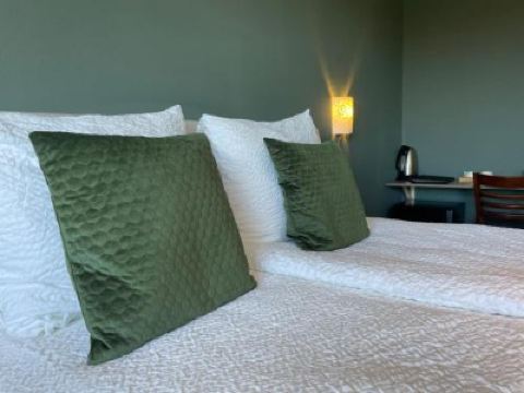 Standard Twin Room Hotel Rooms Photo