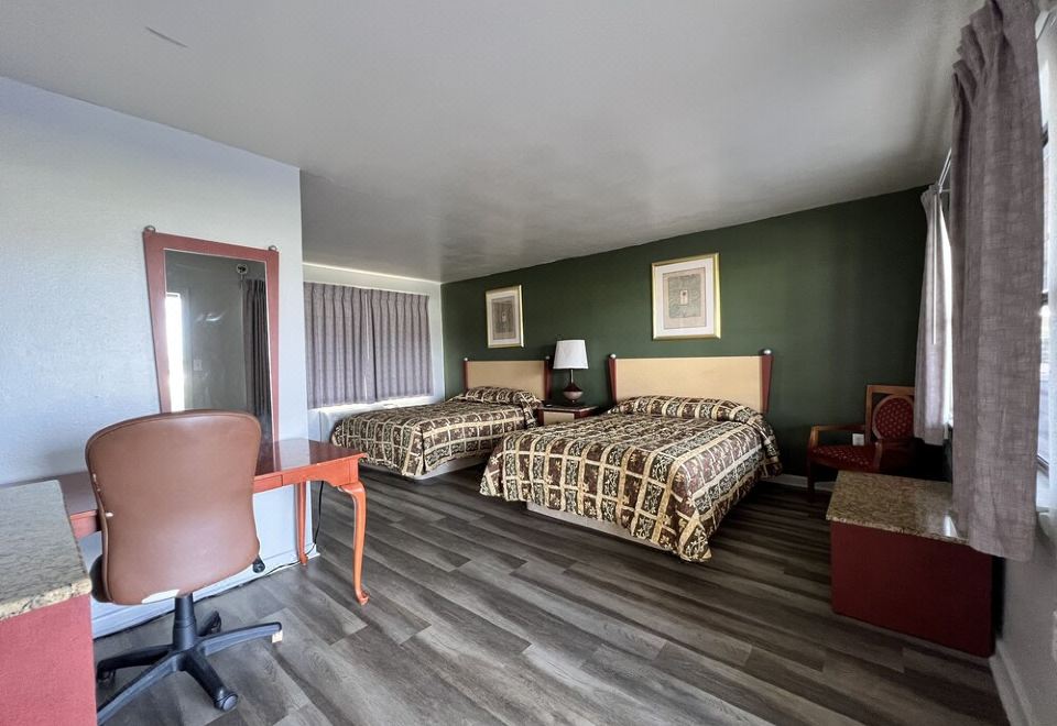 Oak Tree Inn - Housity