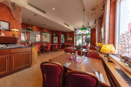 Hotel Deutsche Flagge Отели рядом с достопримечательностью «Ausstellung Granitzhaus»