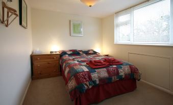 Abacus Bed and Breakfast, Blackwater, Hampshire