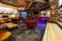 Grandover Resort & Spa, a Wyndham Grand Hotel - bar