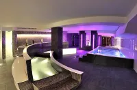 Hotel Kandahar - 4-Star