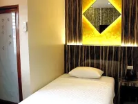 Richard's Home Hotels in Bansir Laut