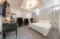 Good Time at Gyeryong Hotel Hotels in Gyeryong-si