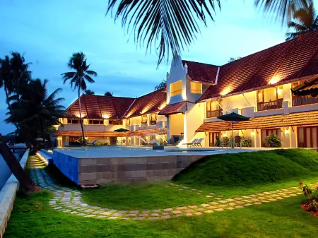 Lemon Tree Vembanad Lake Resort, Kerala Отели в г. Мухамма
