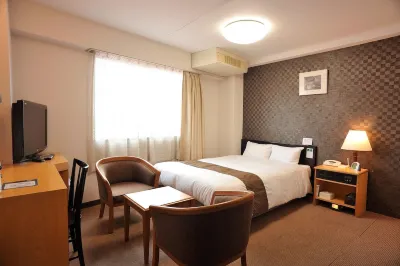 Matsumoto Tourist Hotel Hotels near Ekimae Memorial Park