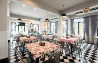 Reindeer Park Resort Hotels in Mueang Nakhon Nayok District