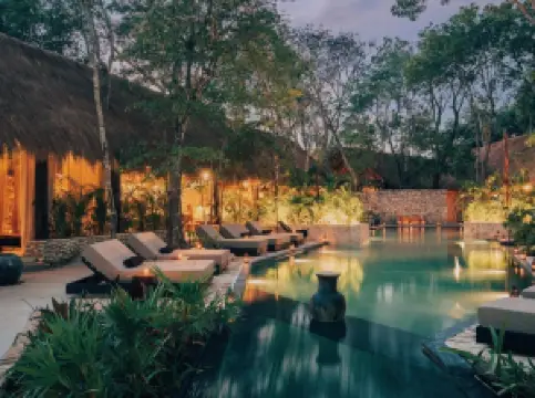 ウーナ ヴィーダ