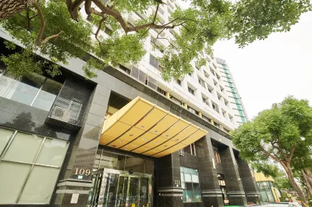 Place X Hotel