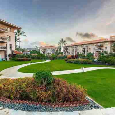 Marriott's Waiohai Beach Club Hotel Exterior