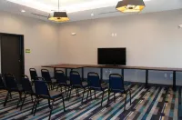 La Quinta Inn & Suites by Wyndham Texas City I-45 Hotels in Texas City