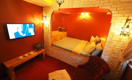 Second House - Housity