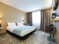 ชัวร์ โฮเทล บาย เบสต์เวสเทิร์น บอร์โด ลัก โรงแรมใกล้Congresses and Exhibitions Bordeaux