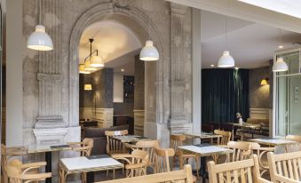 Le Petit Beaumarchais Hotel & Spa