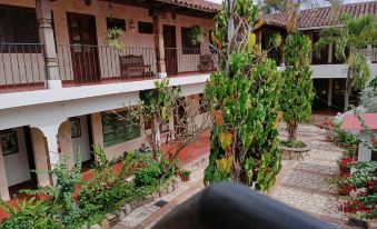 Hotel Don Udos Bed & Breakfast