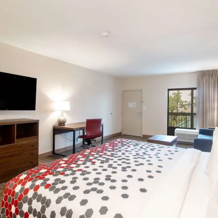 Econo Lodge Inn & Suites Foley-North Gulf Shores