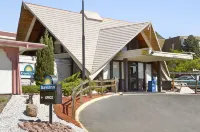 Days Inn by Wyndham Colorado Springs/Garden of the Gods Hotels in Colorado Springs